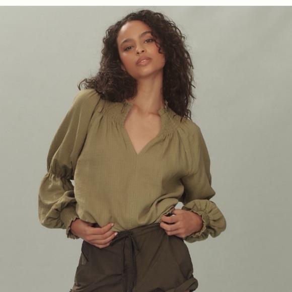 NWT Anthropologie Porridge Long-Sleeve Gauze Smocked Top M - Picture 2 of 12